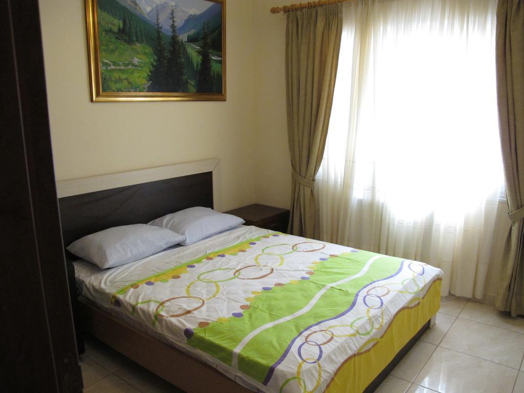 Vergi Apartments พีลา ภายนอก รูปภาพ